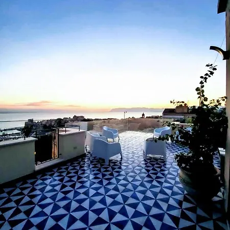 Palazzo Del Golfo Penthouse * 卡斯泰拉马莱