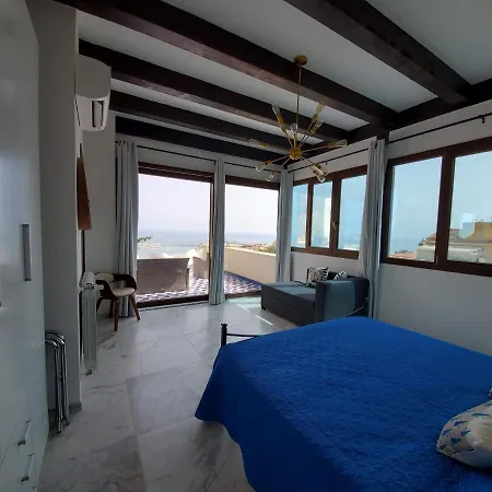Palazzo Del Golfo Penthouse Apartment *
